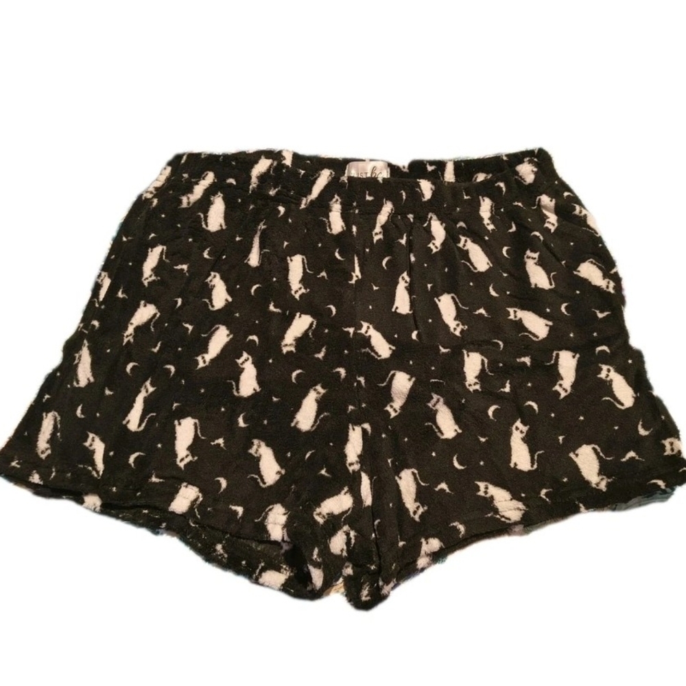 Women's Black Cat Print Shorts